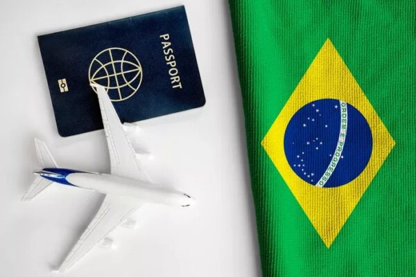 Brésil : visa électronique exceptionnel pour les Haïtiens en Haïti ayant de la famille au Brésil, et pour les personnes déjà au Brésil sans papiers
