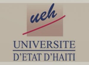Haïti traverse en 2024 une crise aux multiples dimensions : instabilité politique, insécurité généralisée, effondrement économique et exode massif des compétences.